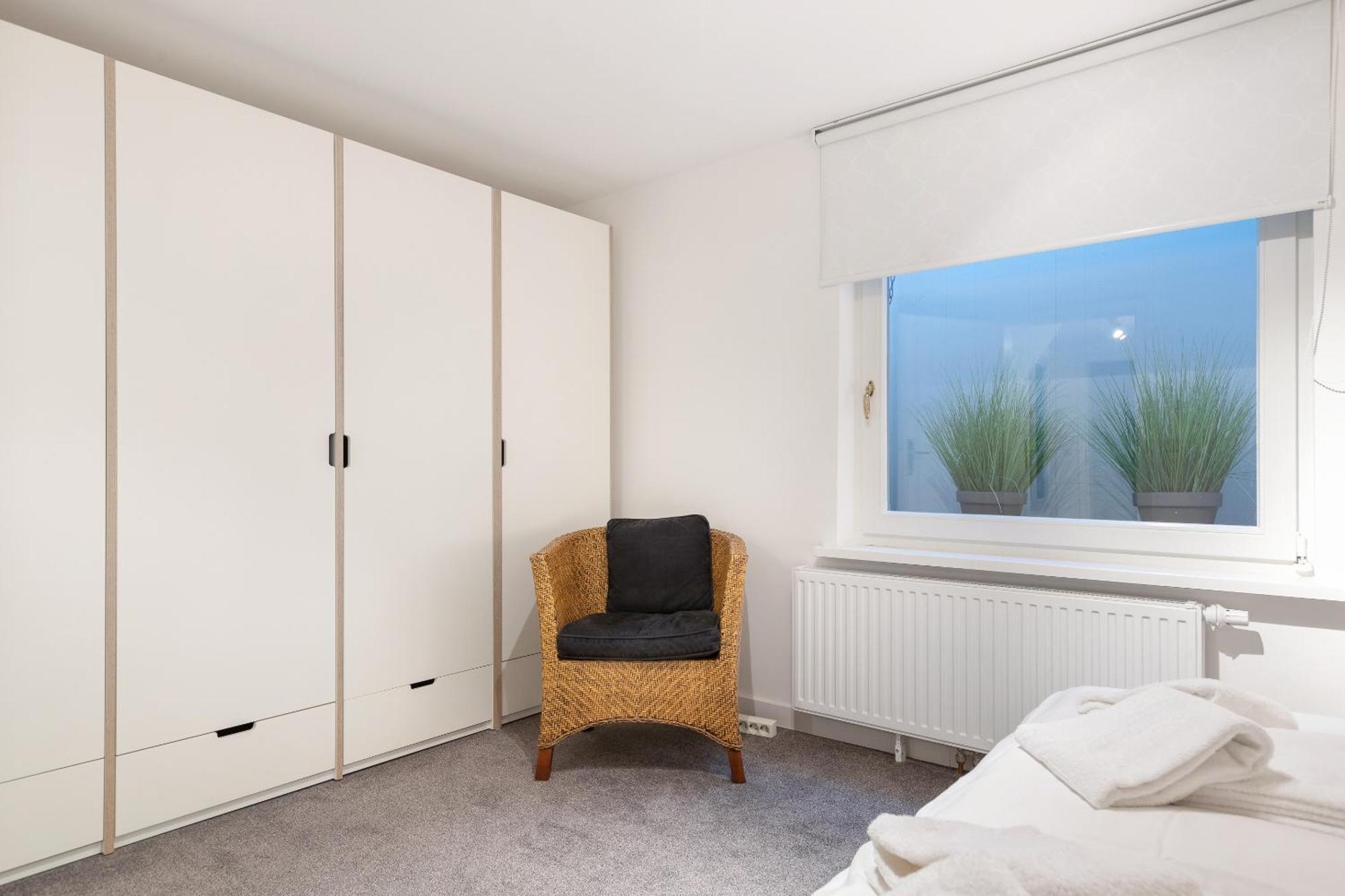 Apartment 20 App 2