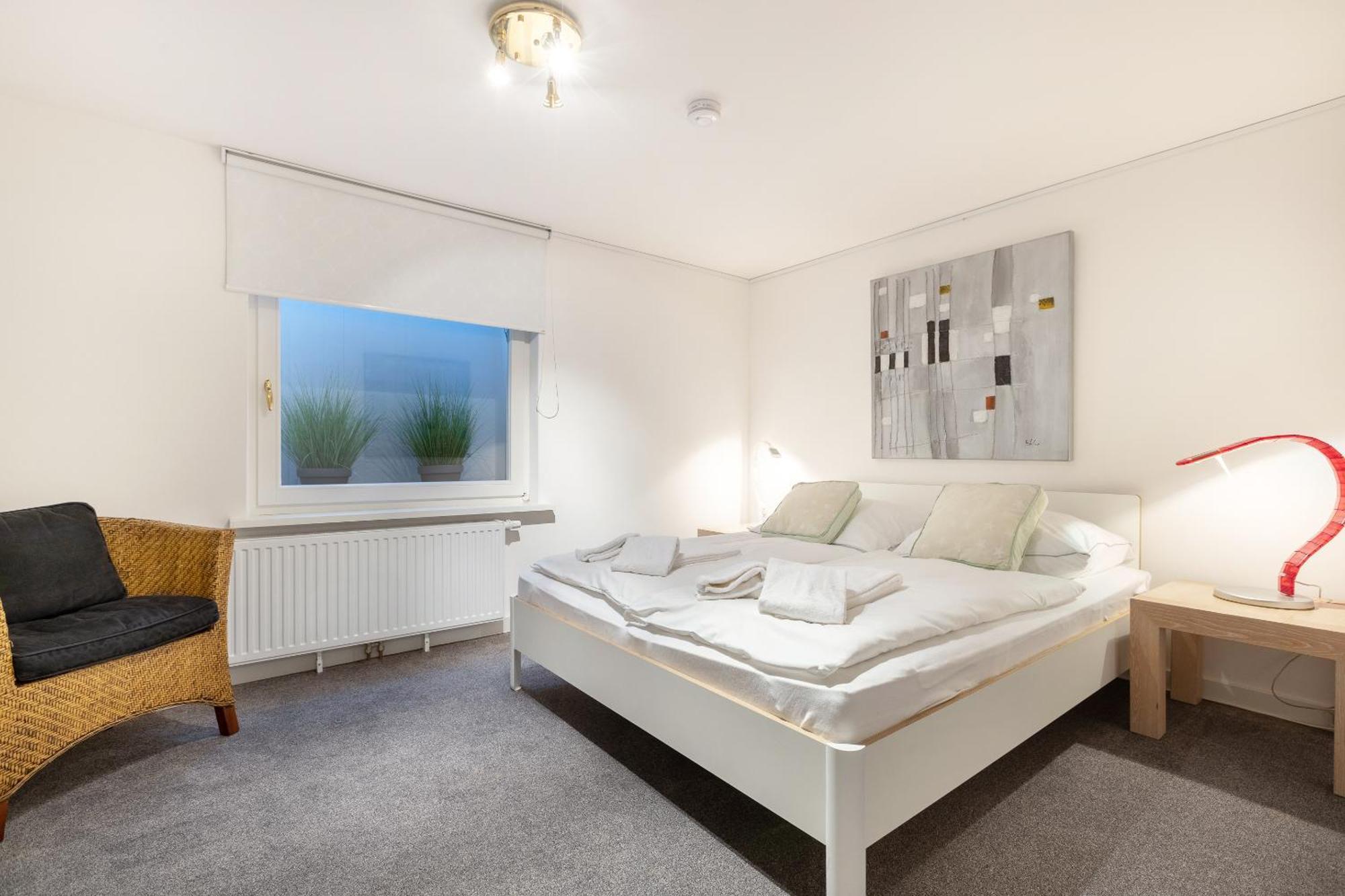 Apartment 20 App 2